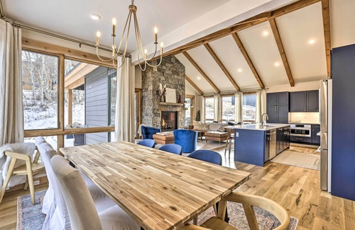 Silverthorne House | Luxe Home w/Patio & Pool Access in Silverthorne!