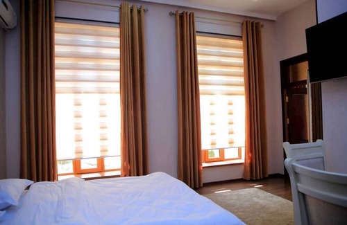 Samarkand House | Luxe House Boutique