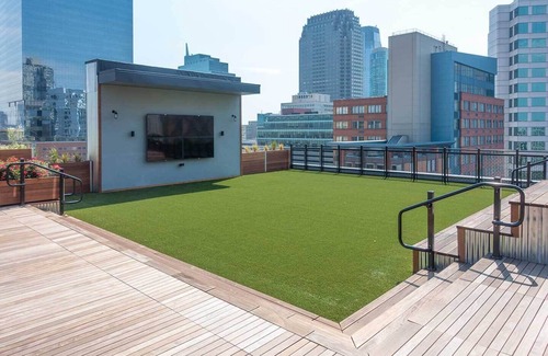 Powerhouse Arts District Apartment | Luxe Industrial Loft in the Heart of City near NYC