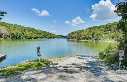 Cub Run House | Luxe Kentucky Cabin Rental about 36 Mi to Mammoth Cave