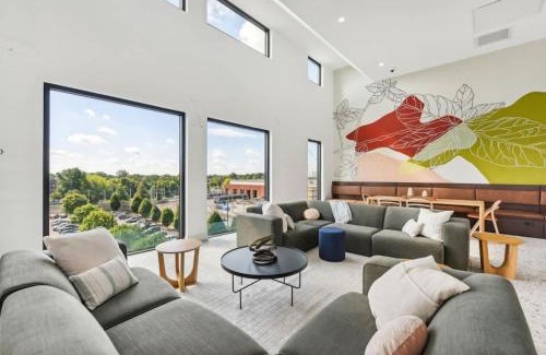 Charlotte Apartment | Luxe King 2BR Suite in South Charlotte