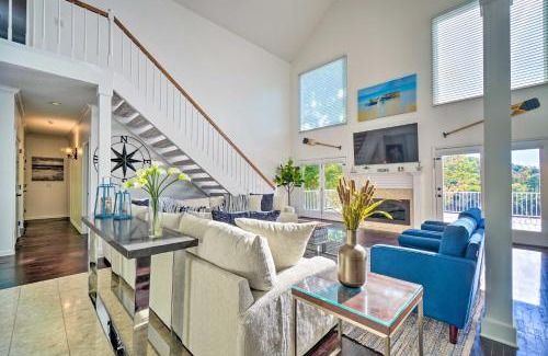 Harrison House | Luxe Lake Chickamauga Retreat with Boat Dock!