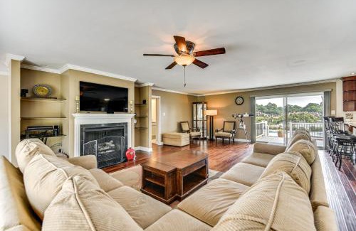 Portsmouth House | Luxe Lakefront Portsmouth Home Fish, Swim and Play!