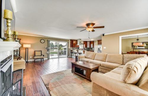 Portsmouth House | Luxe Lakefront Portsmouth Home Fish, Swim and Play!