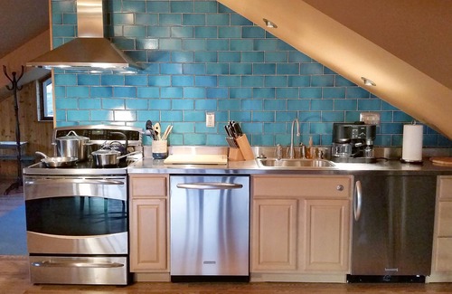 Hunter Apartment | Luxe Loft apartment with Hunter mtn. views on private estate.