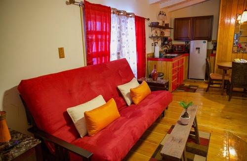 Estate Queens Quarter House | Luxe Loft ❤️ of Downtown AC WiFi 5 minute 🚶🏽♀️to beautiful waterfront 🚤