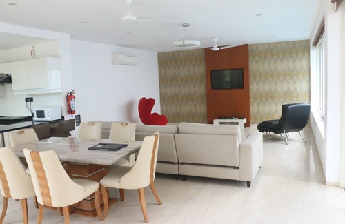 Pilerne Villa | Luxe Loft Villa