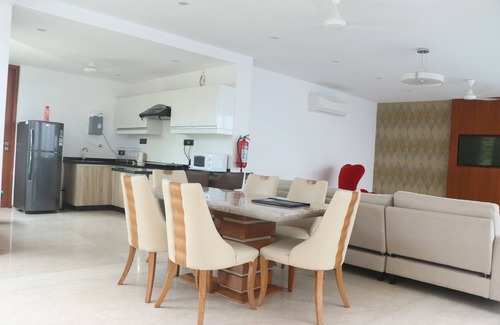 Pilerne Villa | Luxe Loft Villa