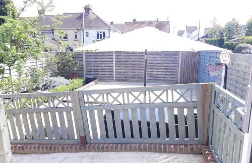 Rainham House | Luxe Medway Bungalow, Adapted, Rainham, Gillingham