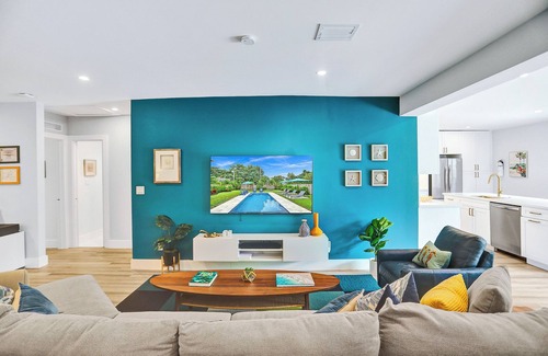 Lake Ridge House | Luxe-modern heated pool home near FTL Beach, Las Olas Blvd & Wilton Manors