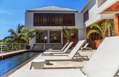 Port Antonio Villa | Luxe Modern Six-bedroom Cocosan Villa, Access to Geejam Hotel