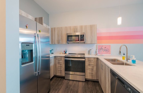 North Kansas City Apartment | Luxe Modern Suite | Jazz Room | Kansas City, MO