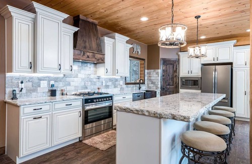 Timber Lakes Cabin | Luxe Mountain Cabin Escape & Outdoor Adventure | 27 mi to Park City Sundance
