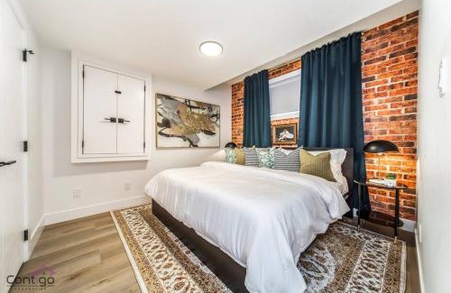 Jasper Place Apartment | Luxe New York Style Bsmt Suite, Near DT & WEM, King Bed, WiFi