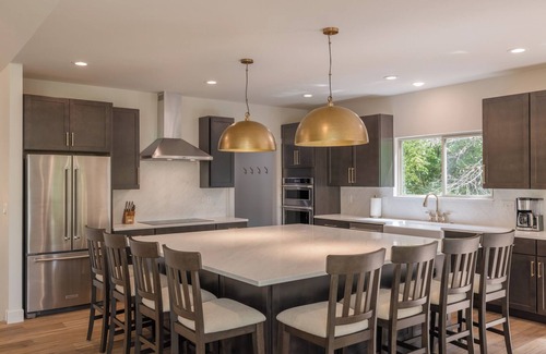 Innsbrook House | Luxe on the Lake by Innsbrook Vacations!