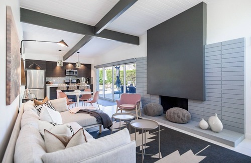 Racquet Club Estates House | Luxe Outdoor Living: Palm Springs Retreat w/View!