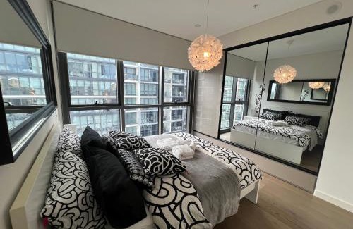 Macquarie Park Apartment | Luxe Park - 2B2B - 2min to Metroline 20min to CBD