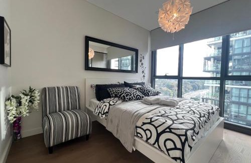 Macquarie Park Apartment | Luxe Park - 2B2B - 2min to Metroline 20min to CBD