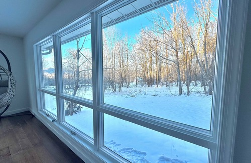 Jewett Ski Chalet | Luxe Party Retreat: Theater/Karaoke/Games/Hot tub/swimming pool