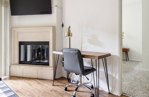 Los Angeles Apartment | Luxe Playa del Rey 2BR w/ W/D, Gym, Pool, 5 min to beach, by Blueground