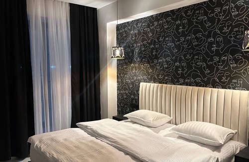 Parakar Hotel | Luxe Plaza Hotel near EVN Zvartnots airport