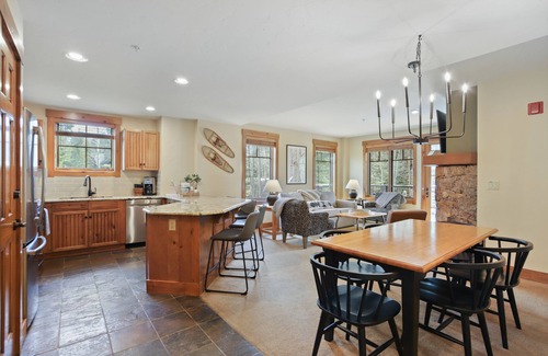 Breckenridge Condo | Luxe Poolside Resort Suite, and Walk to Main Street