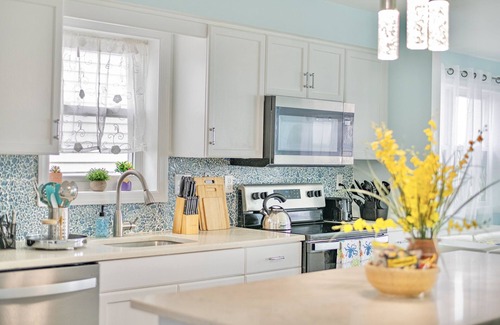 Hancocks Bridge House | Luxe Private Beachfront Retreat on Delaware River!