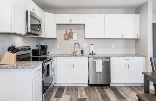 Cedar Crest House | Luxe Private Dallas Getaway Minutes from Downtown!