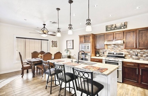 Gilbert House | Luxe Private Gilbert Oasis Near Heritage District!