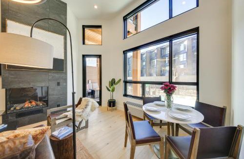 Sandpoint Apartment | Luxe Schweitzer Condo with Hot Tub Ski-InandSki-Out!