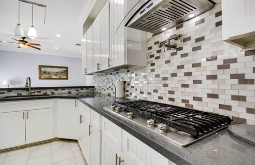 Briarforest House | Luxe Southwest Houston Home w/Balconies & Patio!