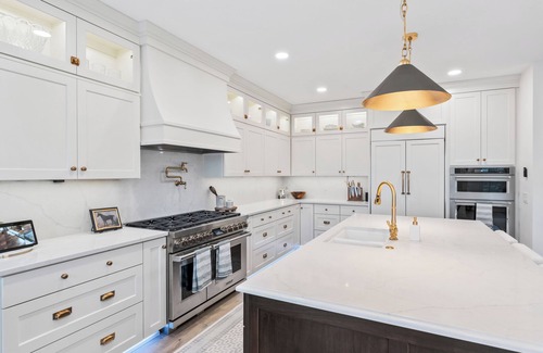 Elk River House | Luxe Spacious 5-bedrooms w/pool, hot tub, sauna, fenced, gourmet kitchen & more!