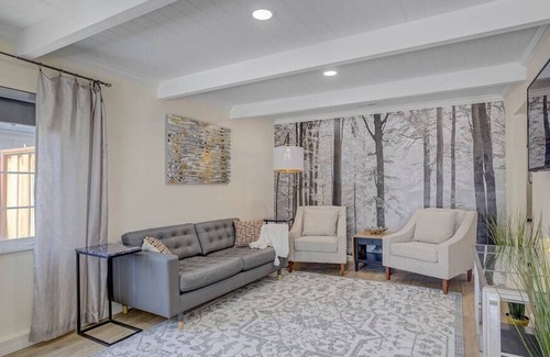 Milpitas House | Luxe Spacious Remodeled House in Silicon Valley