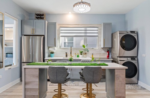 Logan Square House | Luxe Suite + Spa House Retreat! Pets Welcome