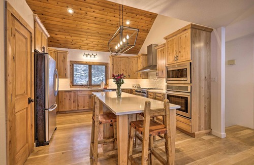Eagle-Vail House | Luxe Vail Valley Retreat w/Hot Tub!