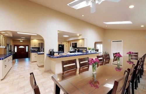 Castro Valley Villa | Luxe Villa - Family and Corporate Rental Sleeps 21