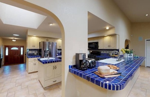 Castro Valley Villa | Luxe Villa - Family and Corporate Rental Sleeps 21