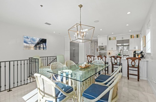 Jacksonville House | Luxe Villa Steps From Ocean w/Bikes + Game Room