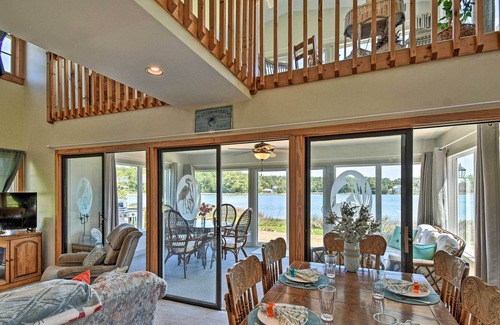 Port Haywood House | Luxe Waterfront Home: Kayak, Canoe, Grill + More!
