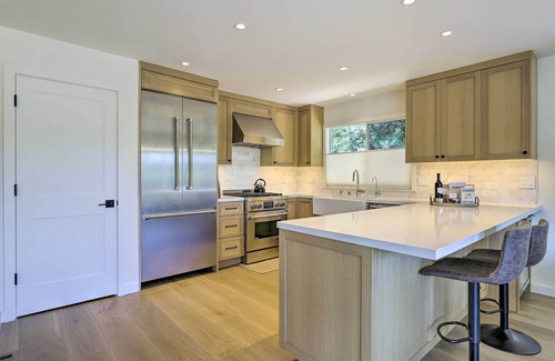 Rutherford House | Luxe Wine Country Getaway w/Vineyard Views