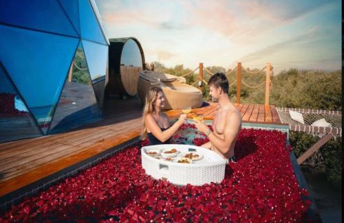 Umm al Quwain Hotel | Luxeglamp