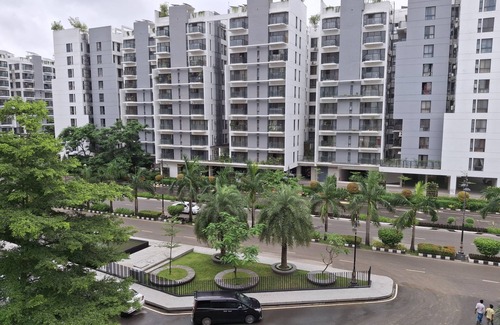 Gulshan Apartment | Luxerious 3-bedroom Family Apartment in Dhaka near Airport