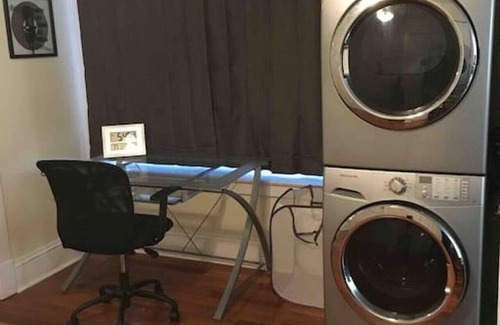 Niskayuna Apartment | luxery lounge with free parking