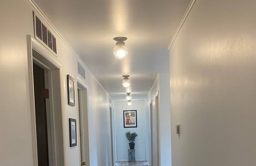 Wallace Apartment | Luxette Rooms - Historic brothel in downtown Wallace