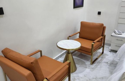 Ojodu Hotel | LUXOL HOMES&SUITES