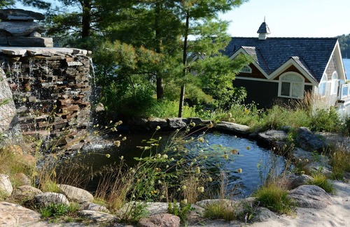 Seguin Villa | Luxury Cottage-Boathouse - 8 Bdrms, Waterfall! SW Exposure! Water Tramp! It ALL!