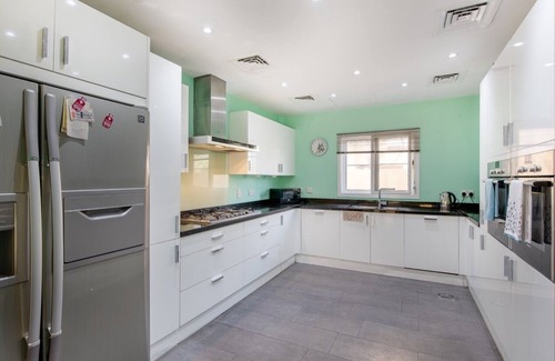 Deema Villa | Luxuary family villa in the Lakes, with full maid service (UPDATED PHOTOS)