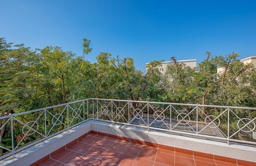 Deema Villa | Luxuary family villa in the Lakes, with full maid service (UPDATED PHOTOS)