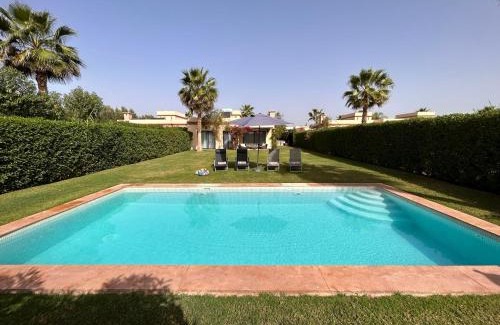 Issen Villa | LUXUEUSE VILLA AVEC PISCINE PRIVEE PROCHE D'AGADIR