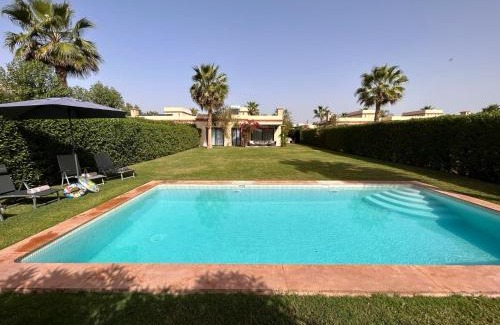 Issen Villa | LUXUEUSE VILLA AVEC PISCINE PRIVEE PROCHE D'AGADIR